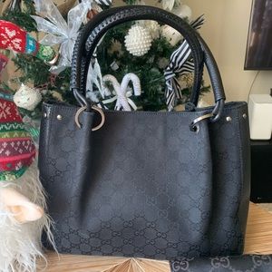 Gucci shoulder/handbag